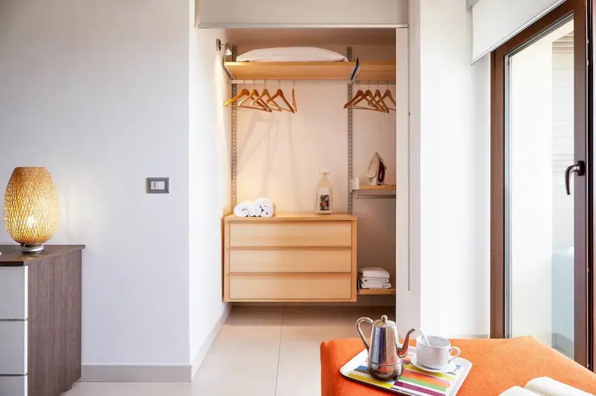 Aura CaseSicule, only for Sea View Lovers, Modern Style Apartment in City Center, Wi-Fi