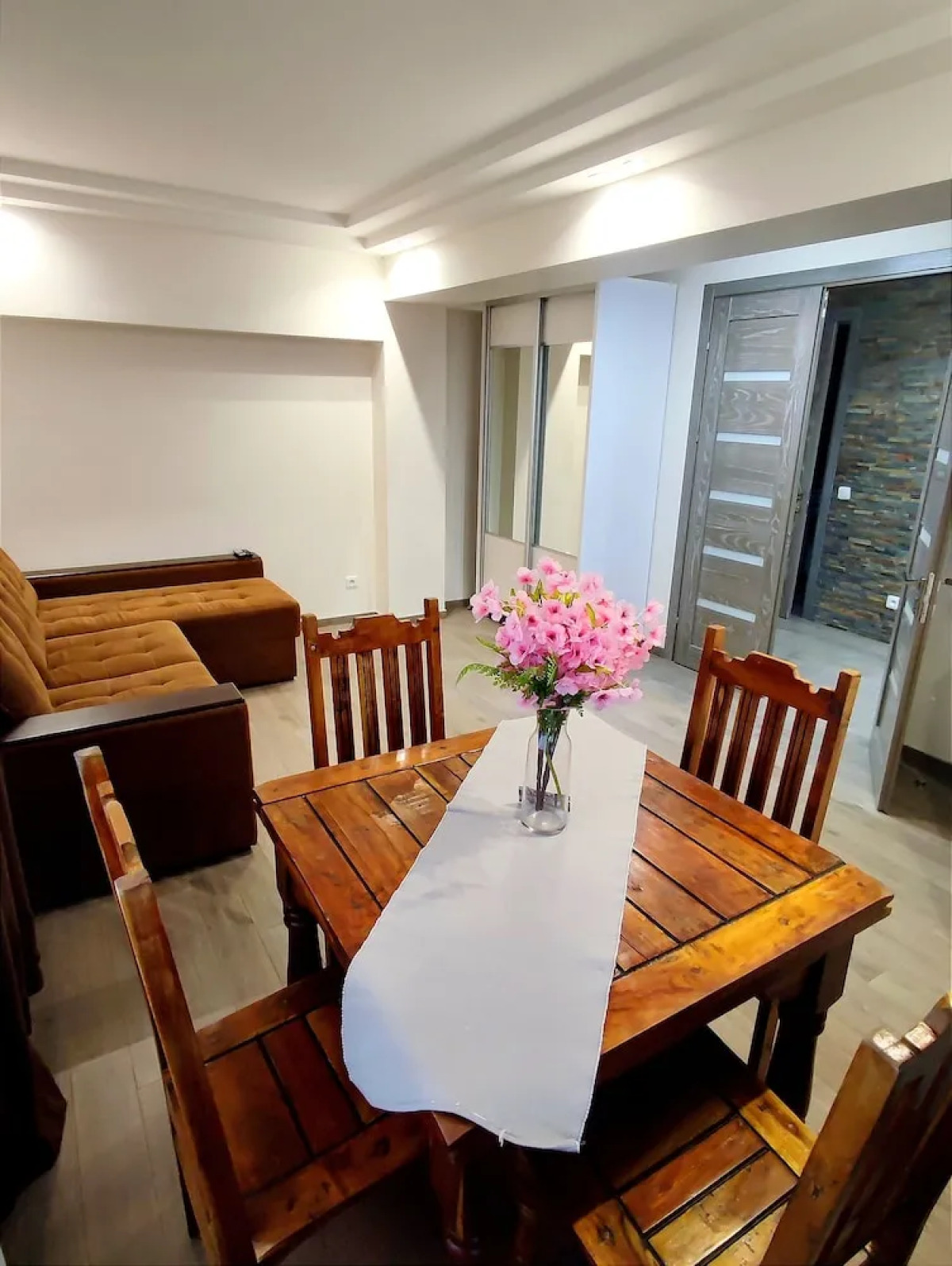 Апартаменты 2BR&LIVING center city CHISINAU