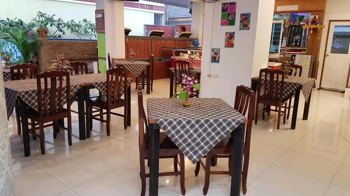 Green Harbor Hotel & Service Apartment