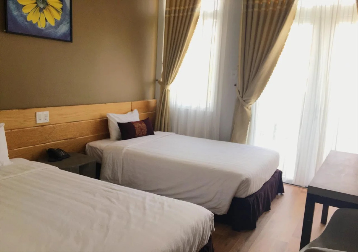 Nature Hotel - Luong The Vinh