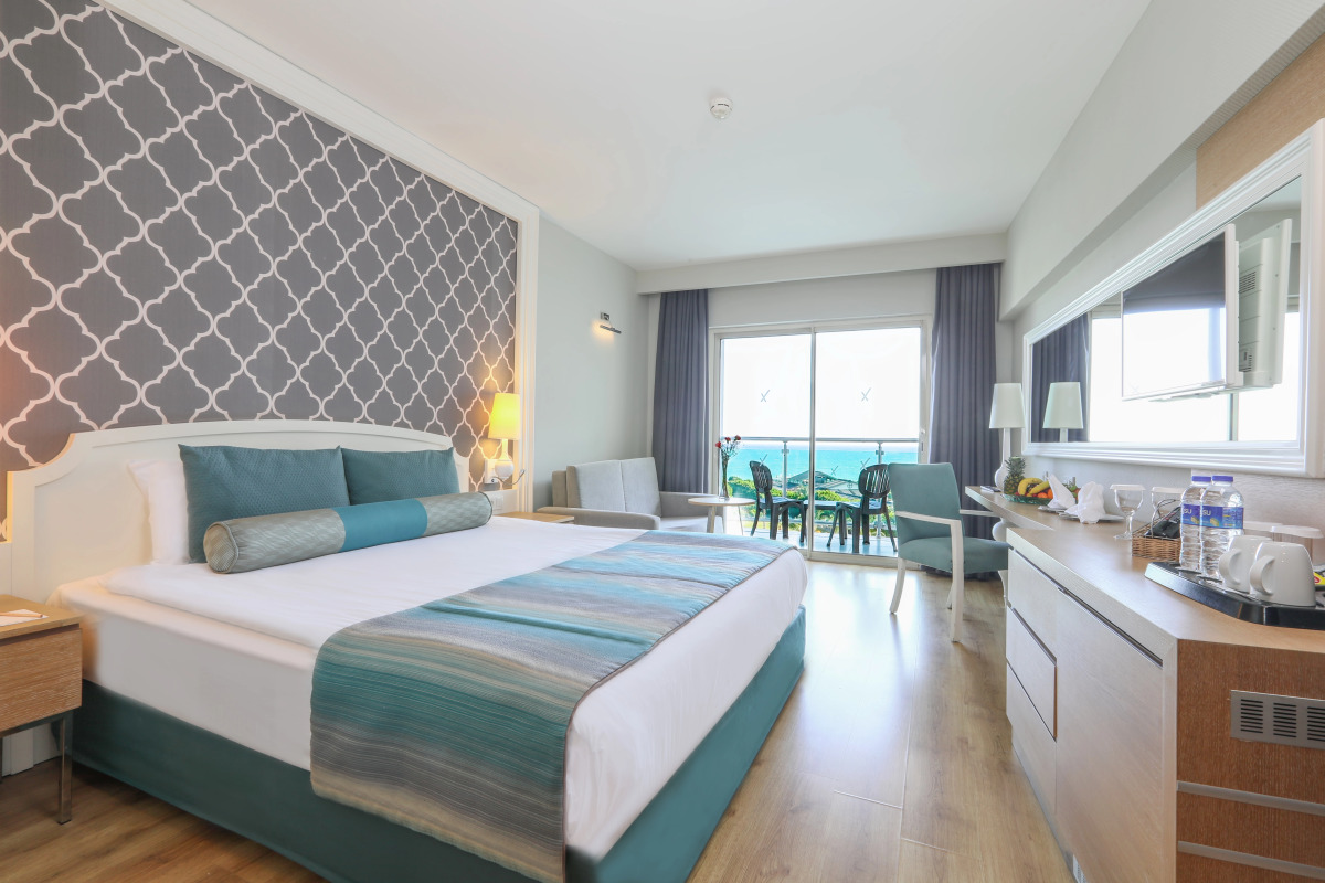 Sherwood Exclusive Lara