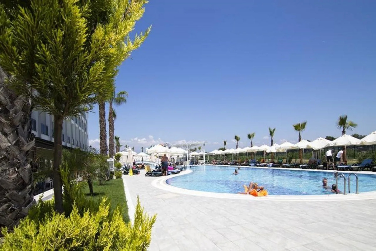 Port River Hotel & Spa