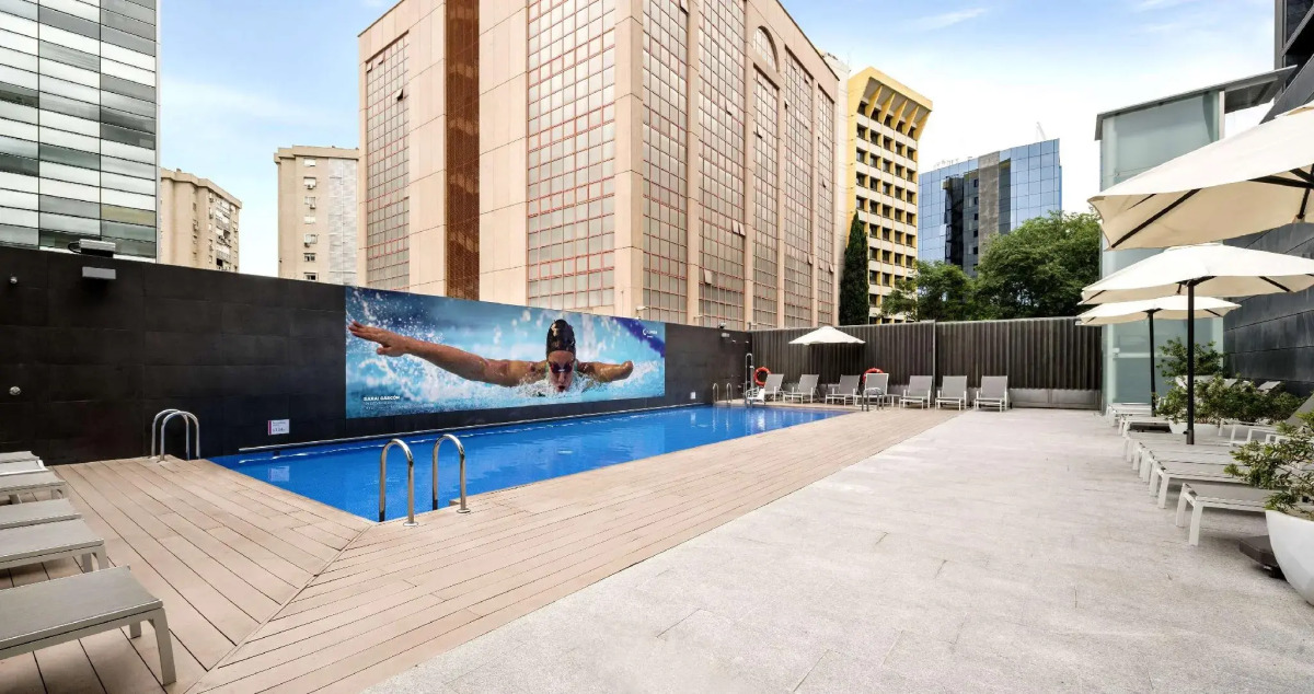 Отель ILUNION Atrium