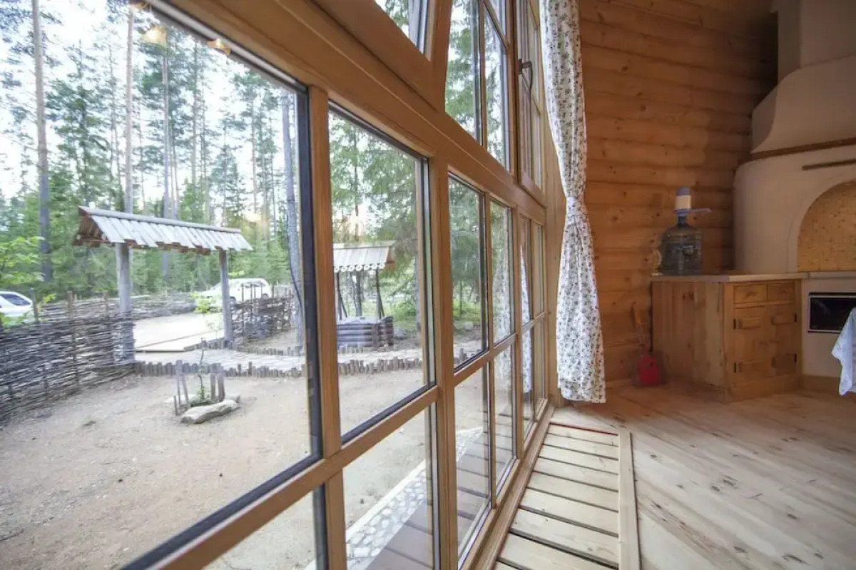 Отель «Шишки на Лампушке — Русская деревня»