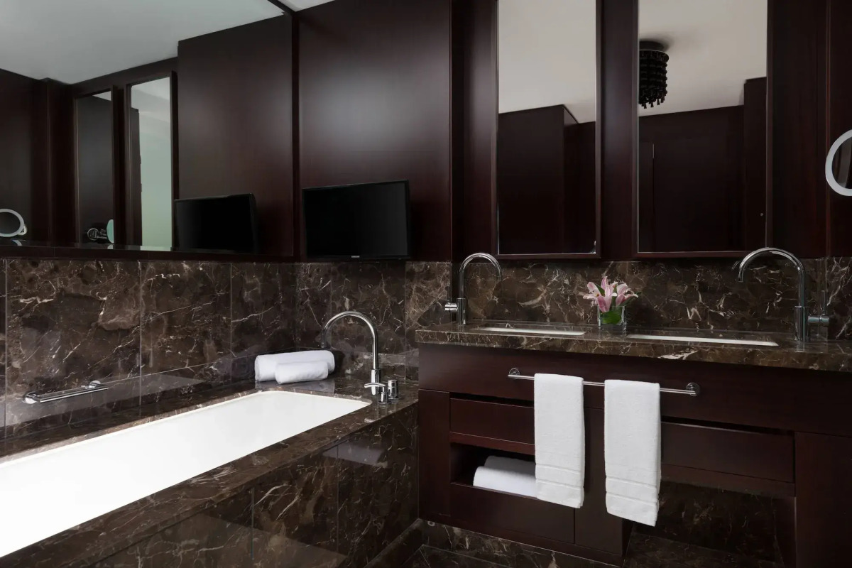 Отель The Ritz-carlton, Almaty