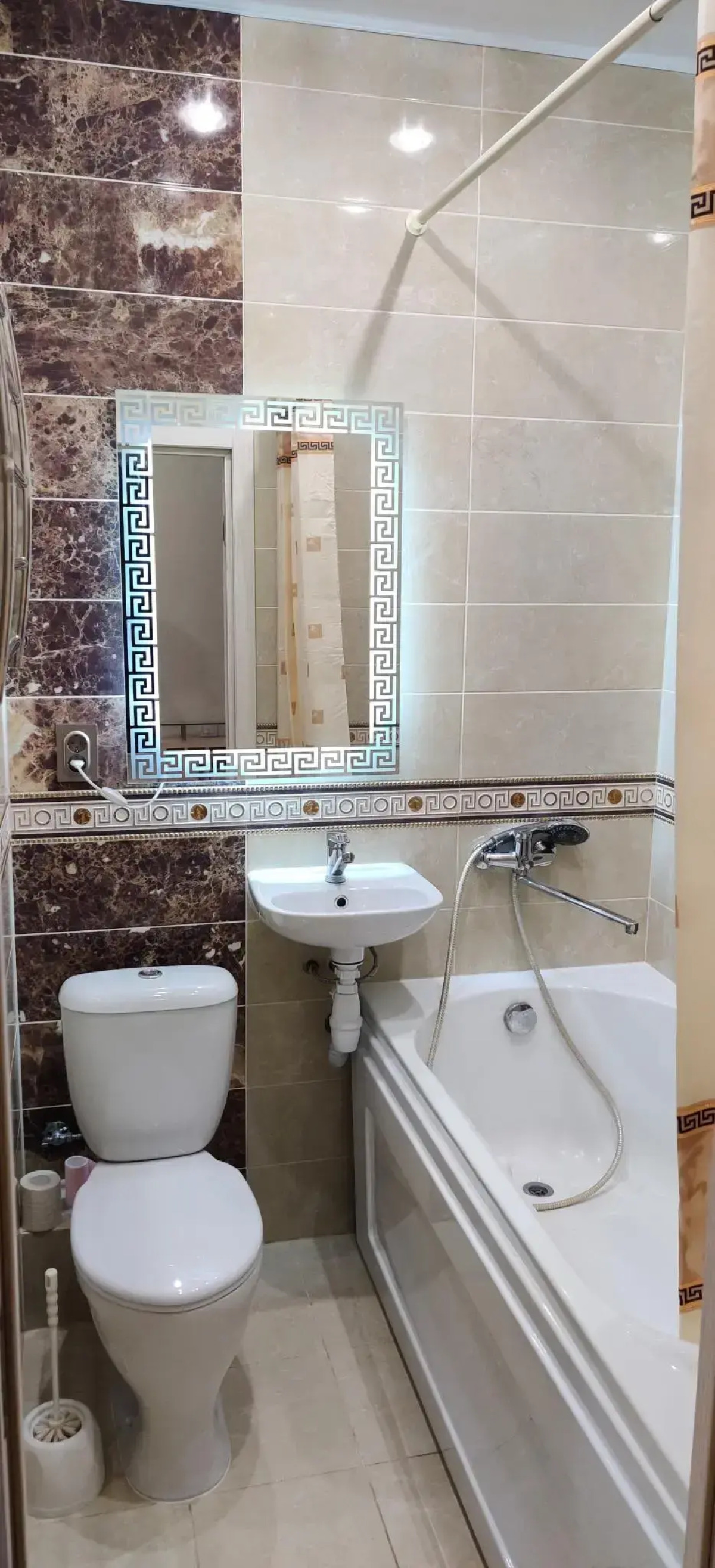 Best Guest House (Бэст Гест Хаус) на улице Пархоменко