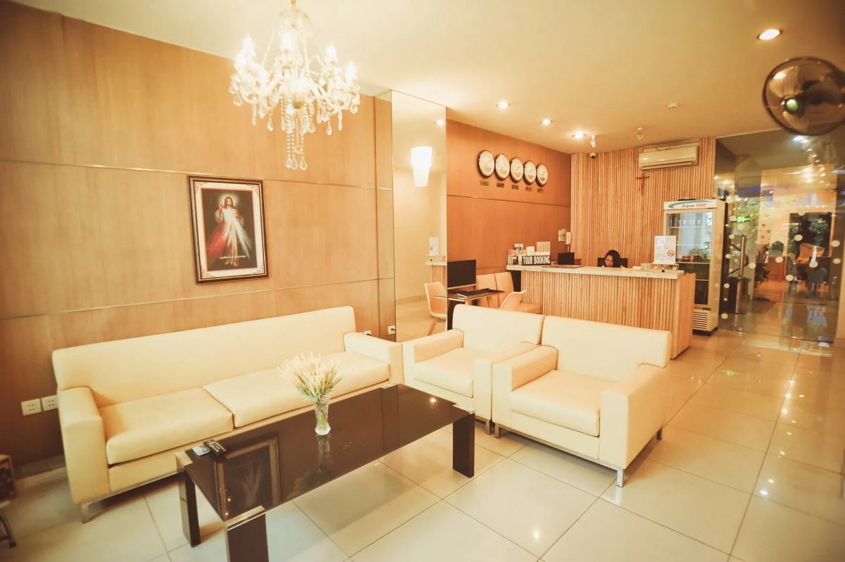 Centana Saigon Hotel