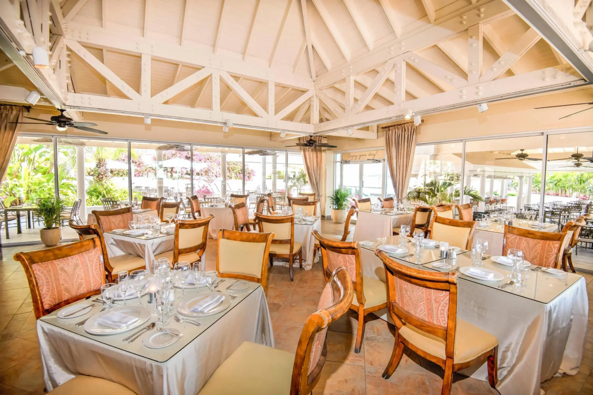 Comfort Suites Paradise Island