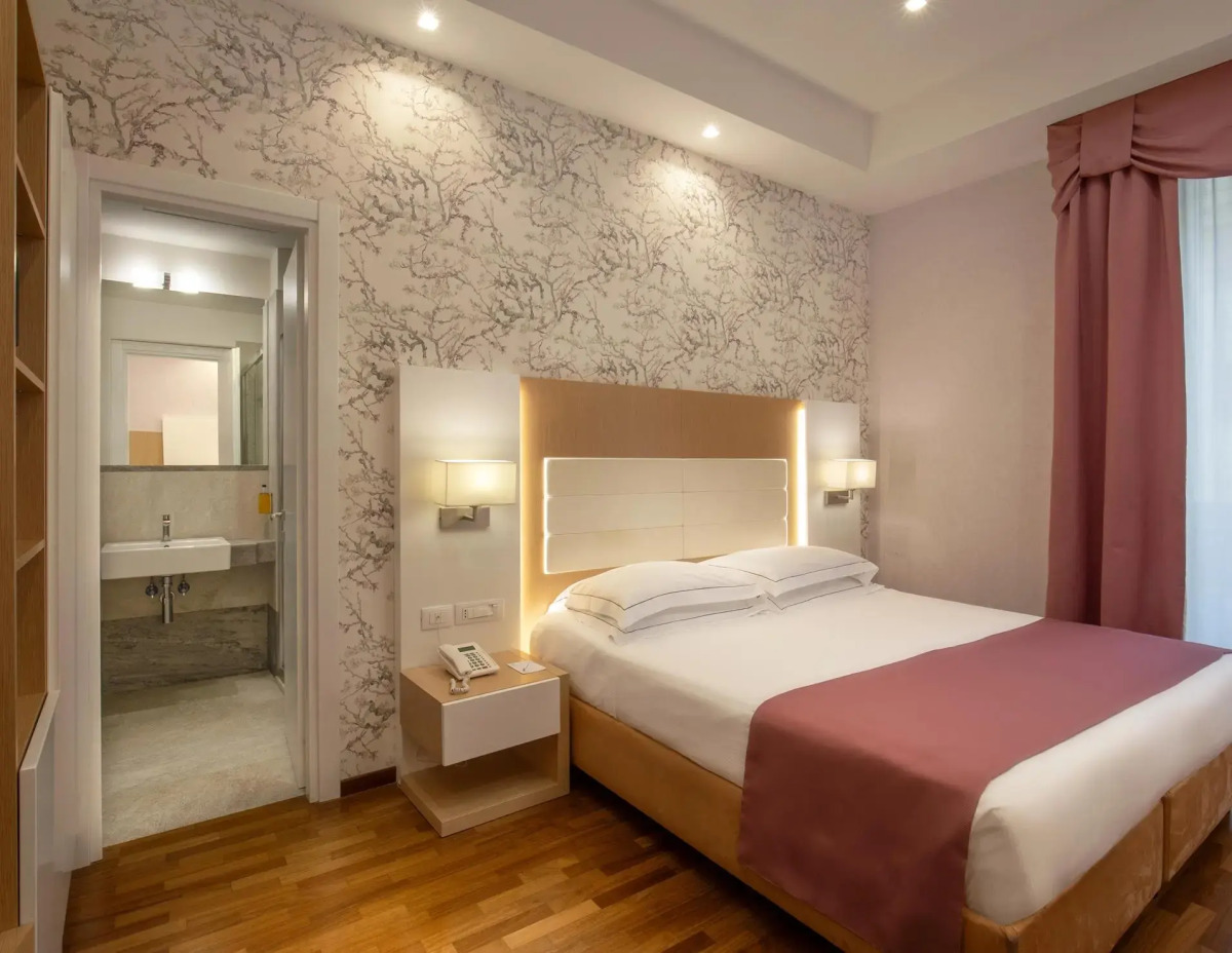 Hotel Diana Roof Garden