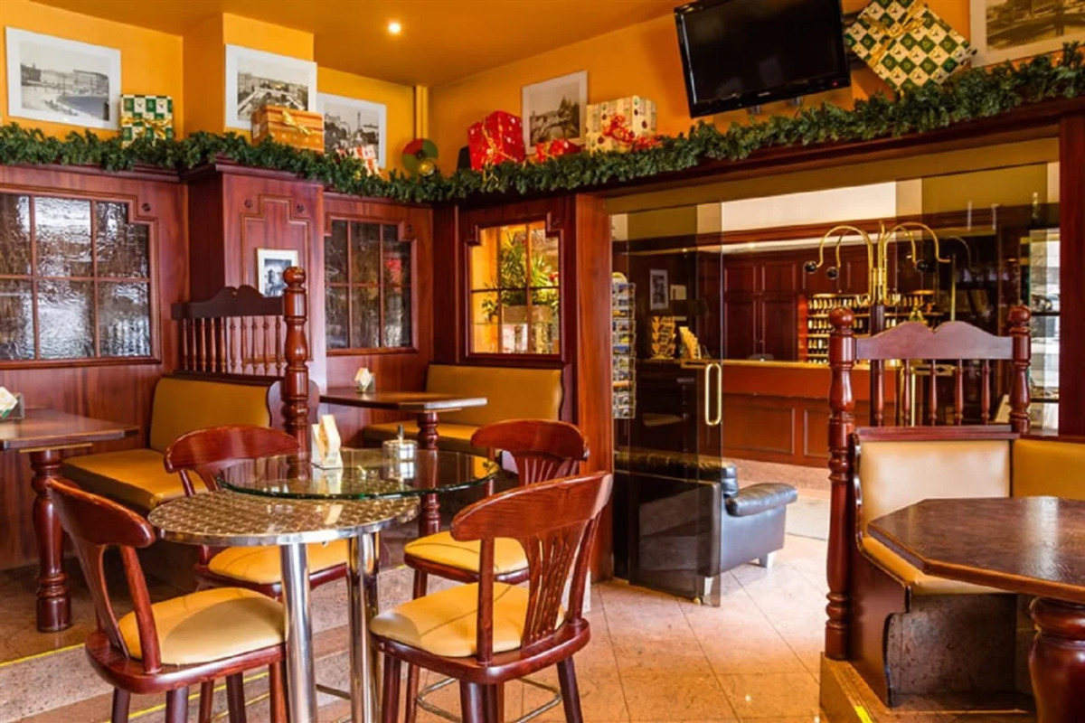 Panorama Am Adenauerplatz Hotel