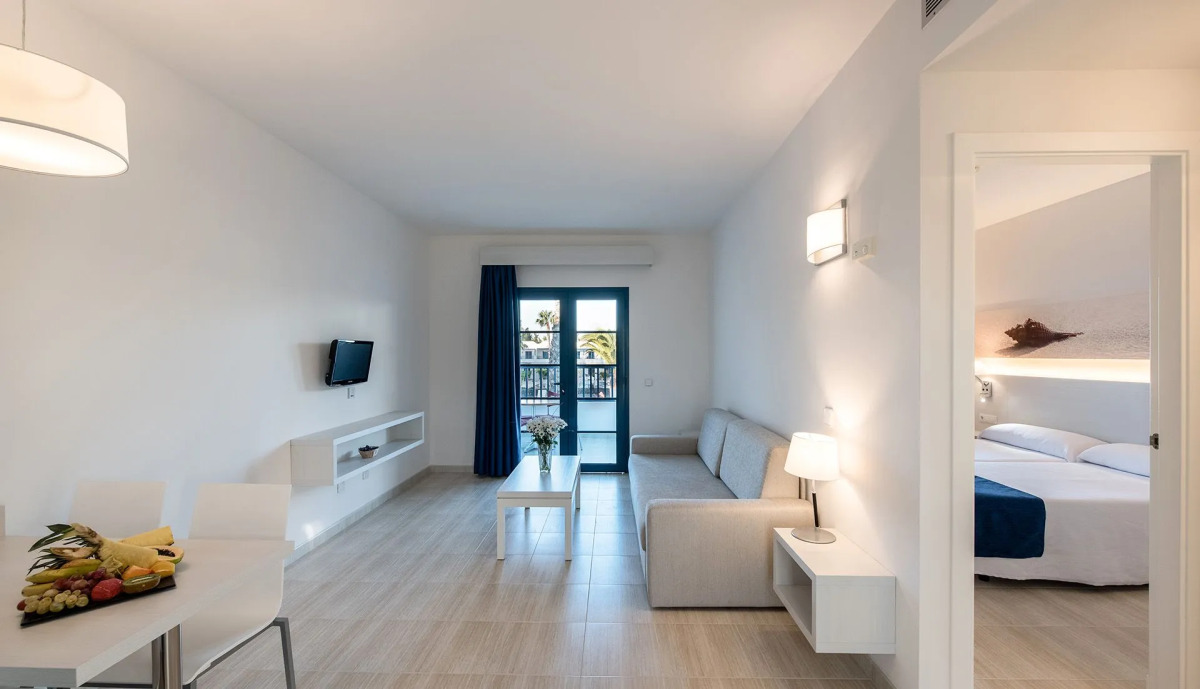 Отель THB Tropical Island Aparthotel