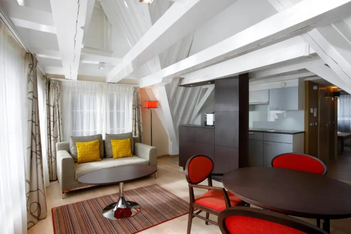 Krasnapolsky Apartments