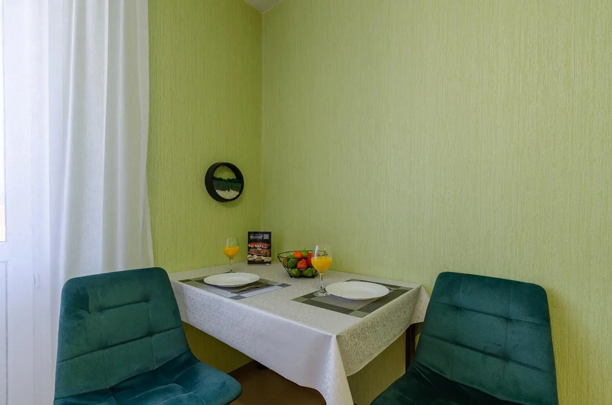 Квартирное бюро Крылья на улице Ивана Франко 7