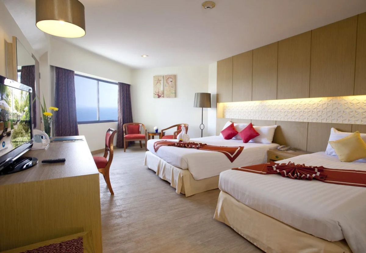 Jomtien Palm Beach Hotel And Resort