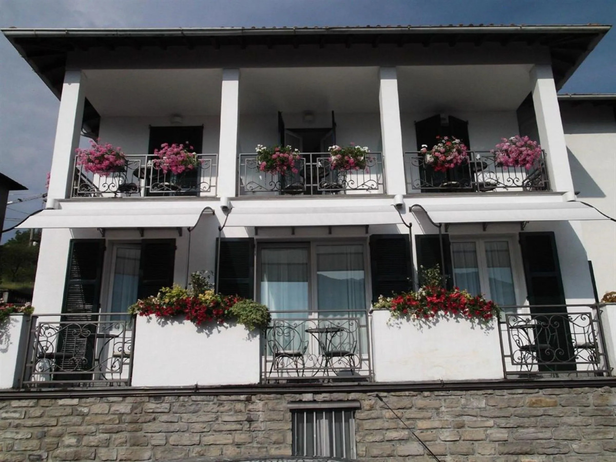 Miralago B&B and Apartments