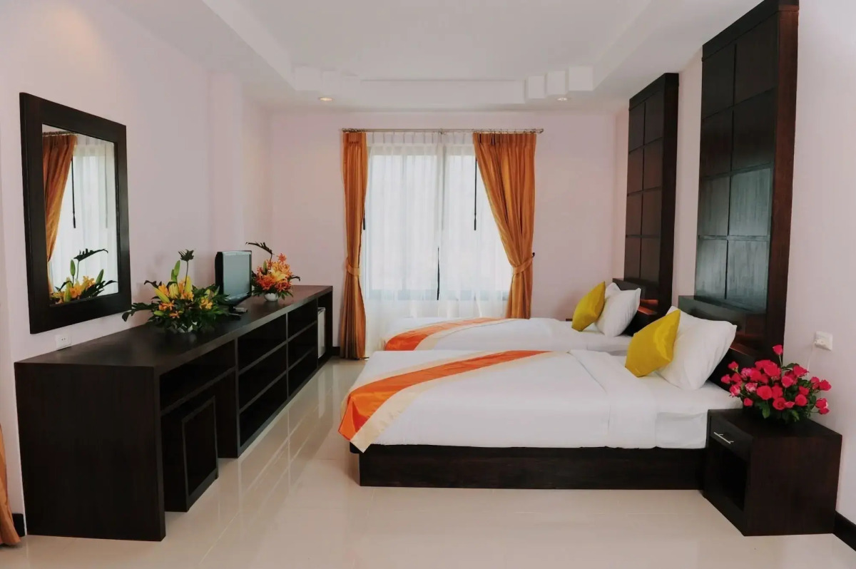 Ice Kamala Beach Hotel