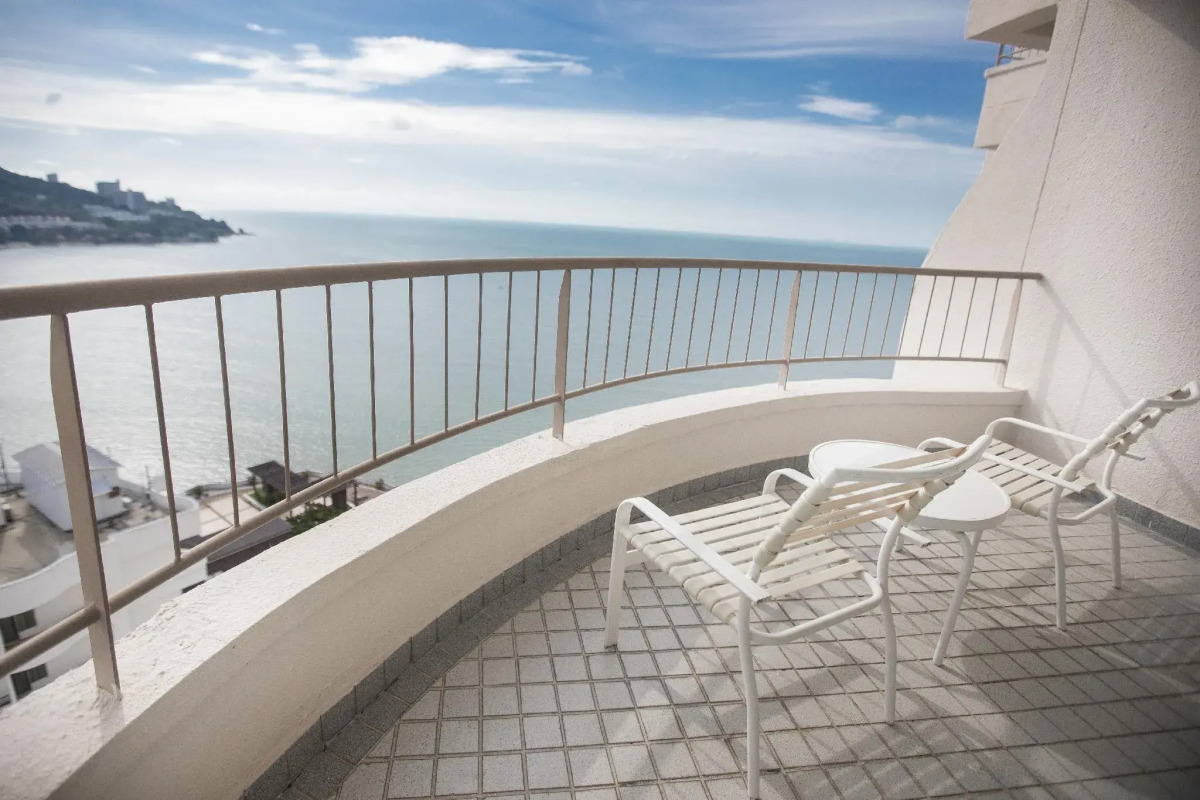 Rainbow Paradise Beach Resort