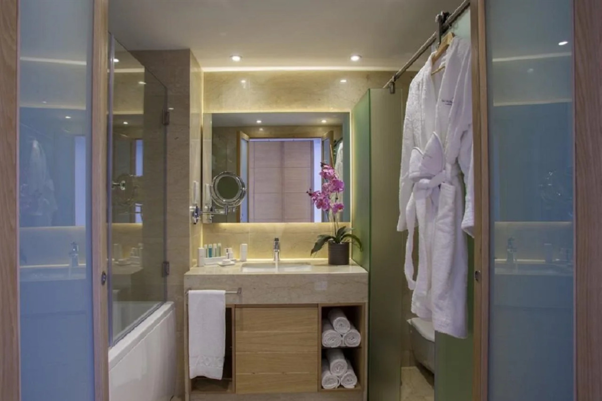 Royal Apollonia by Louis Hotels