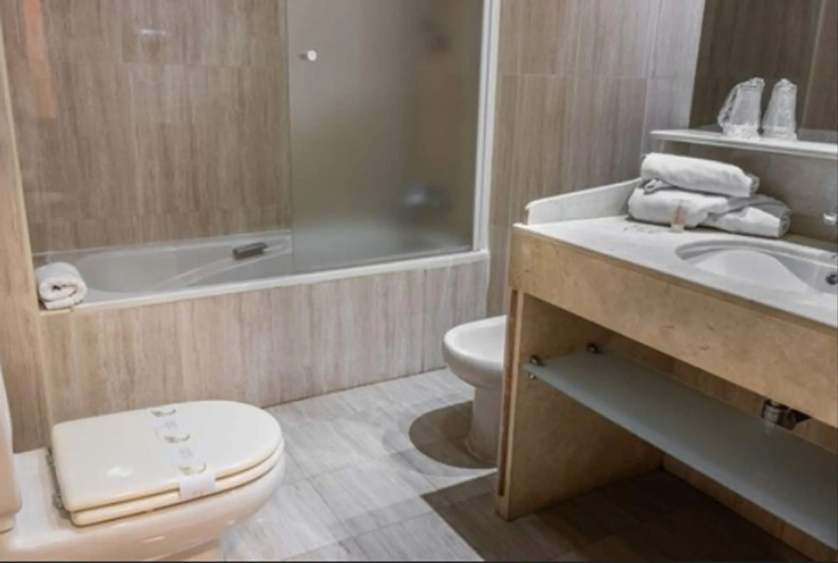 Отель Reina Cristina