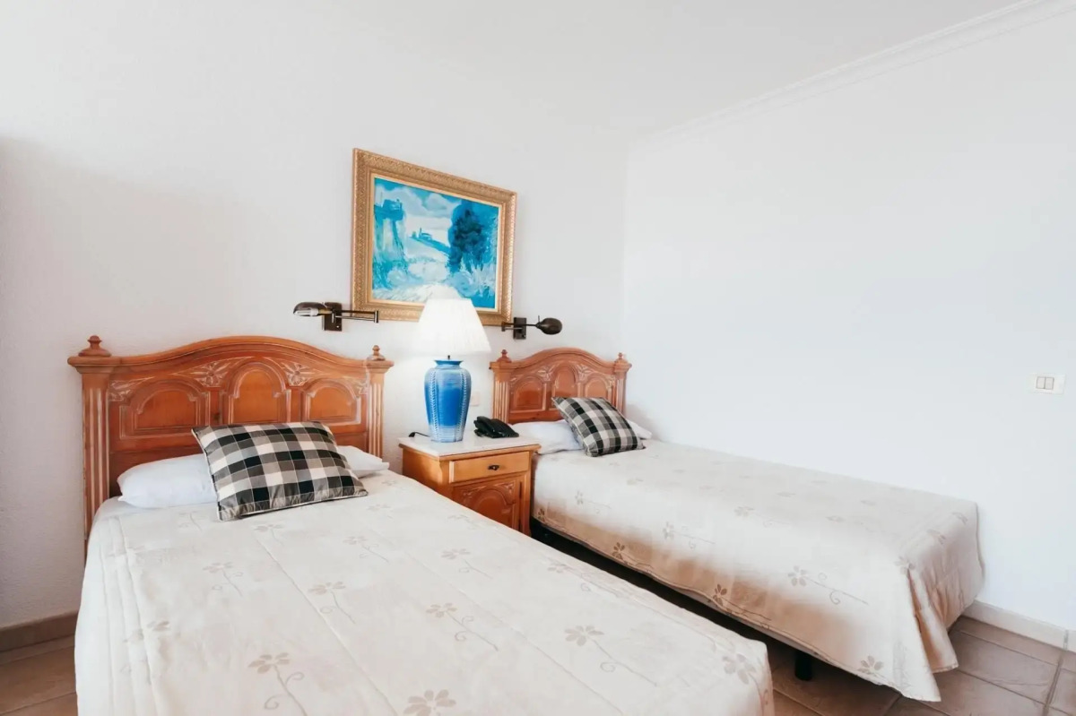 Beverly Hills Suites - Excel Hotels & Resorts