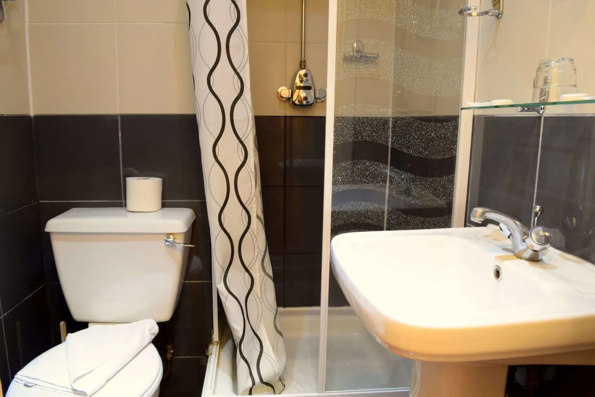 Pembridge Palace Hotel