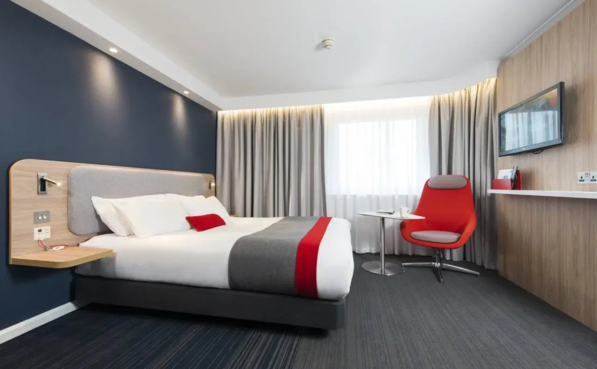 Holiday Inn Express London Luton Airport by IHG