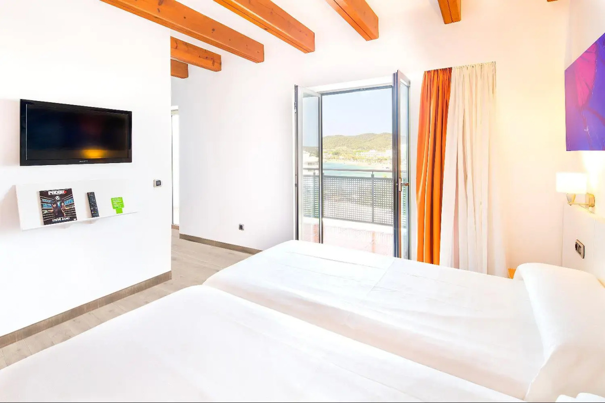 Отель THB Ocean Beach - Adults Only