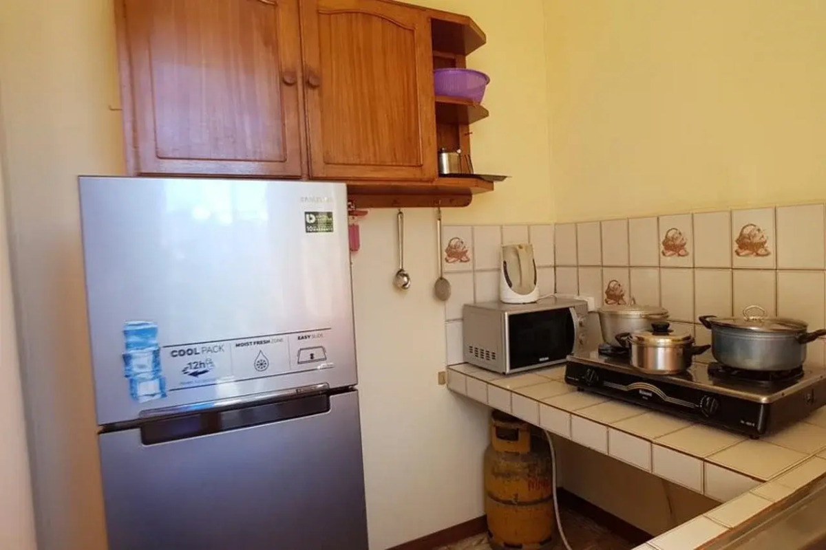 Allamanda Studios and Apartments