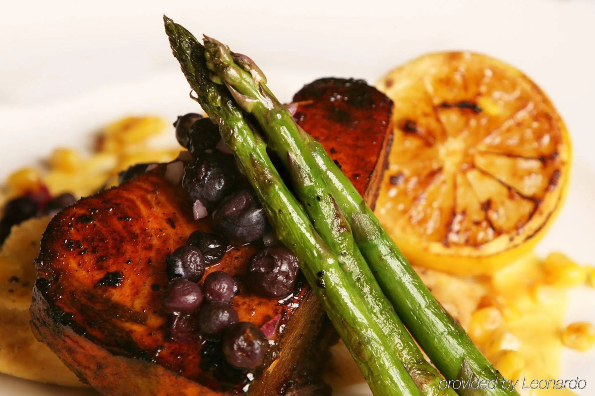 Lakeside Inn and Casino