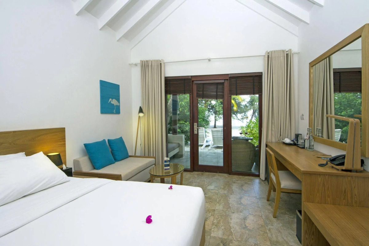 Отель Summer Island Maldives