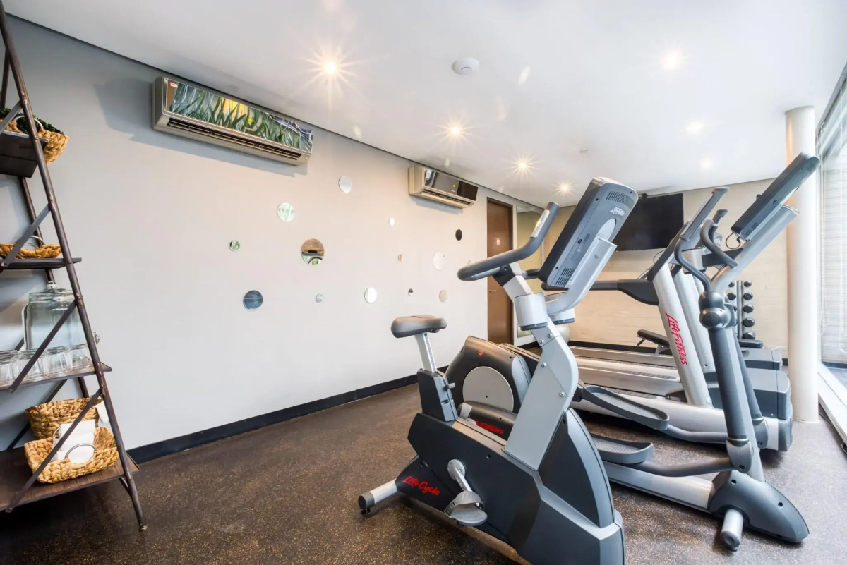 AR 218 Hotel by ULIV