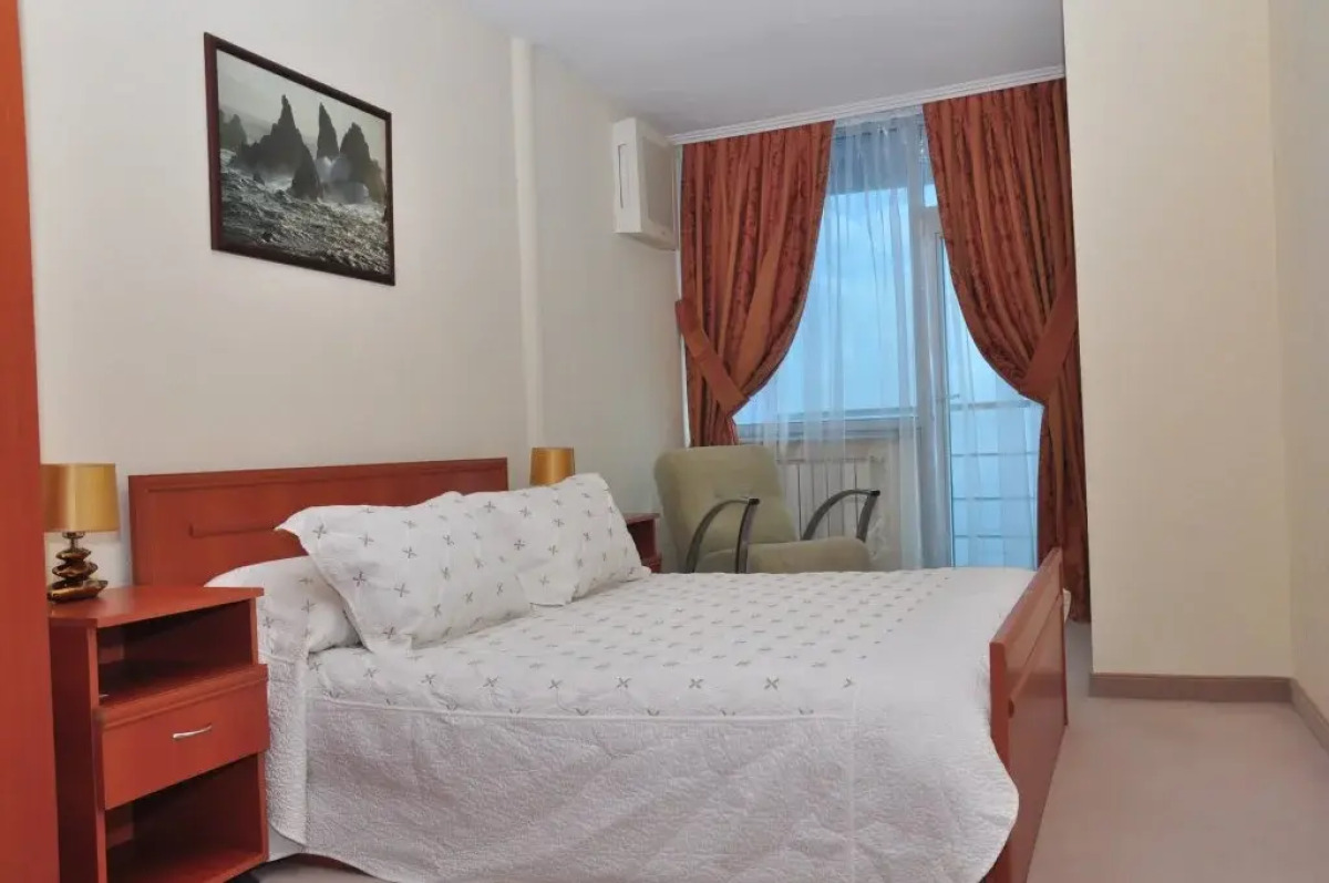 Отель «Яхт-клуб»