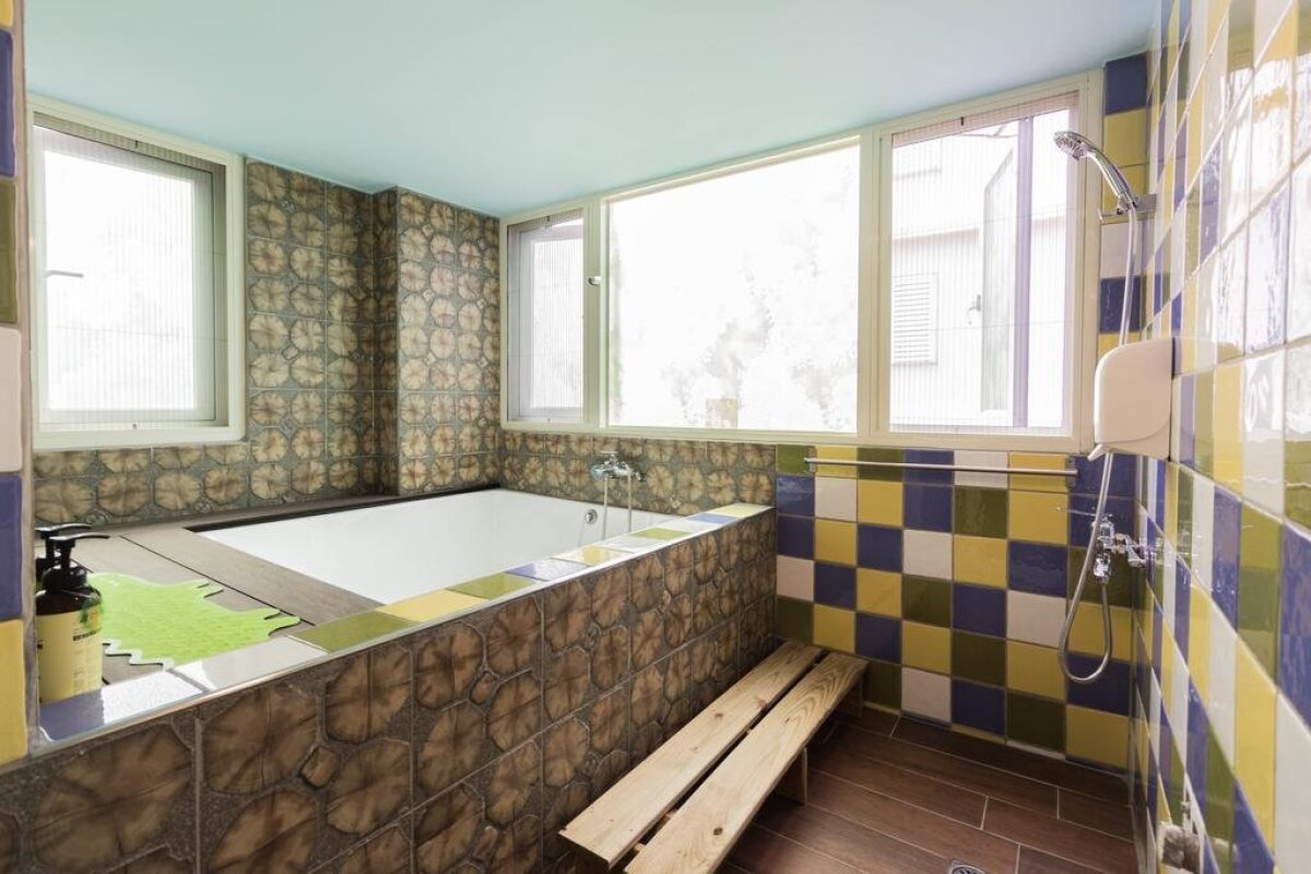 Alice Wonderland B&B