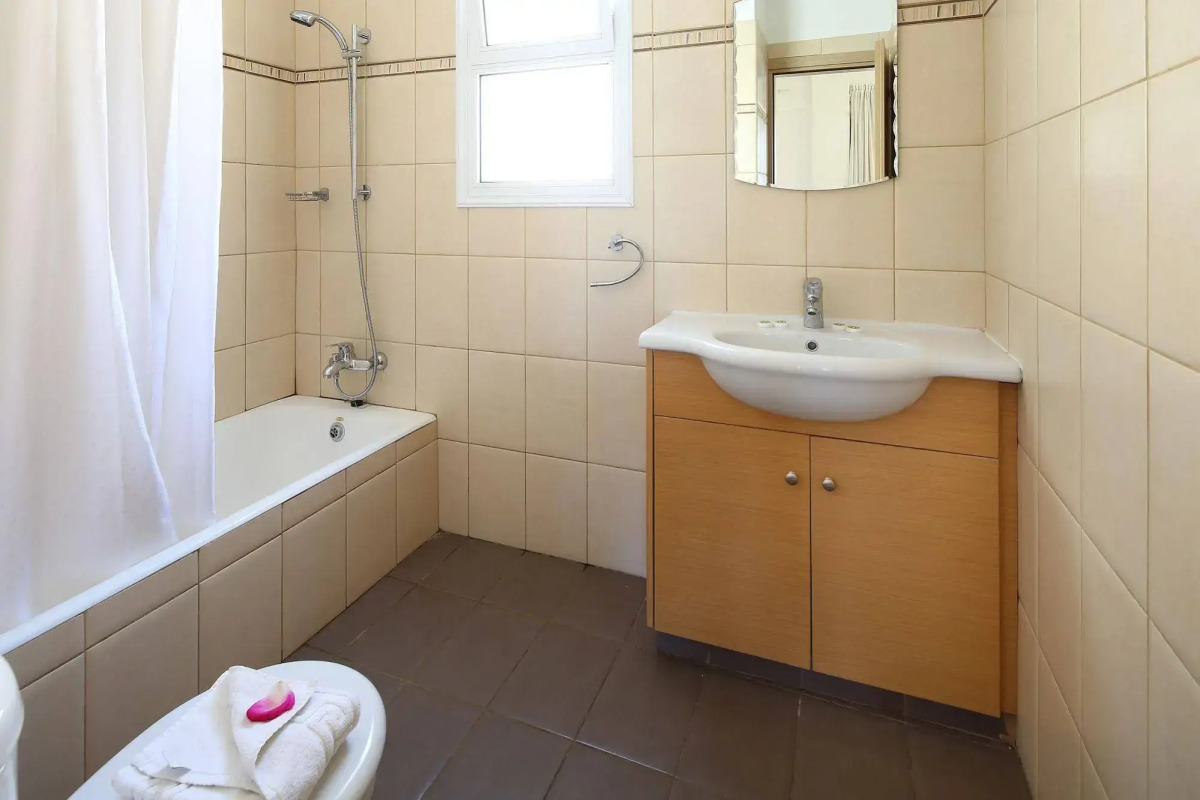 St Nicolas Elegant Residence