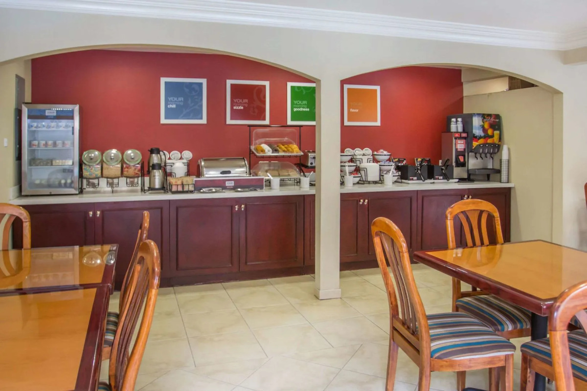 Comfort Inn Cockatoo near LAX Airport