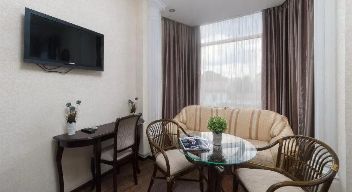 Отель «Зенит»