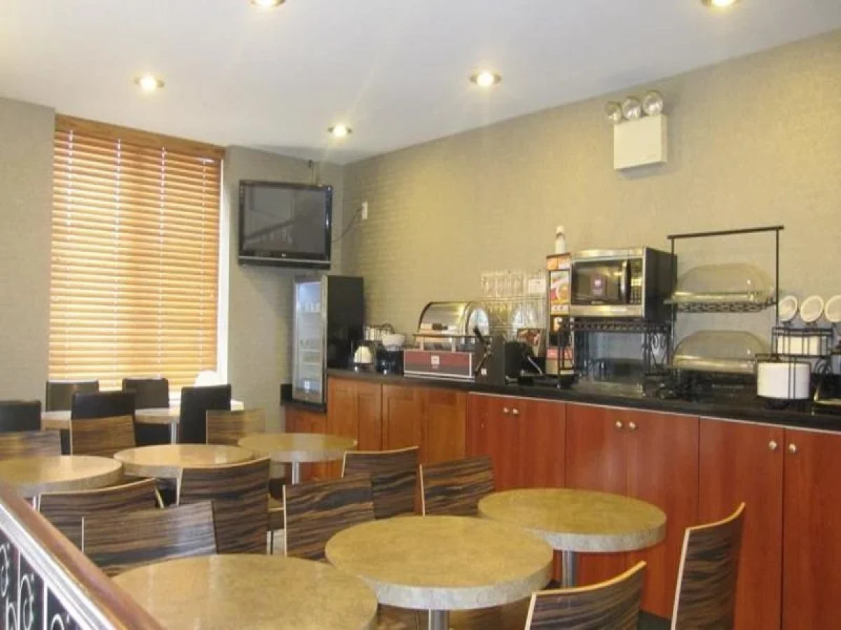 Prince Flushing Hotel