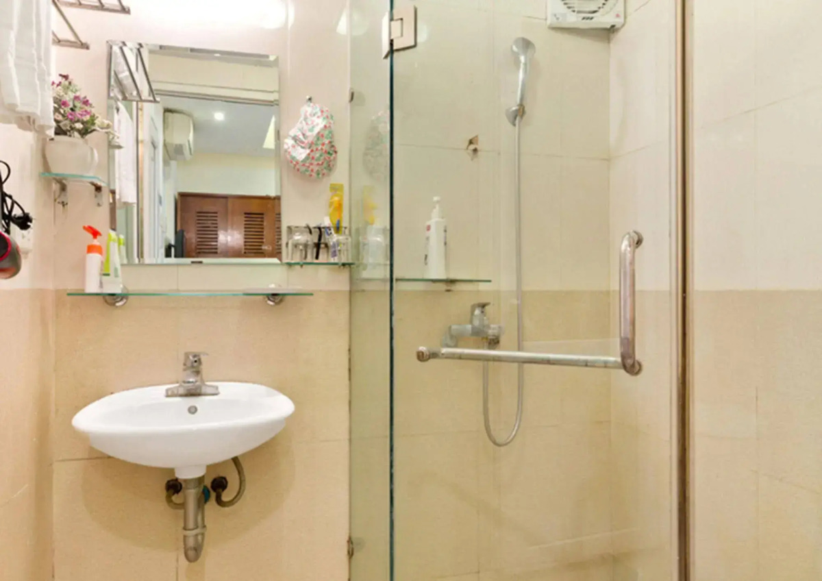 A25 Hotel - 46 Chau Long