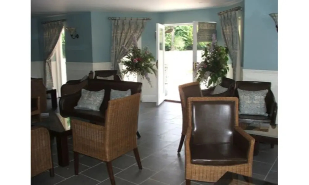 Albert Cottage Hotel