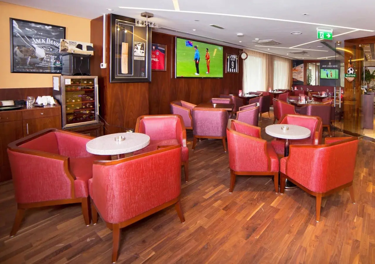 Raviz Center Point Hotel