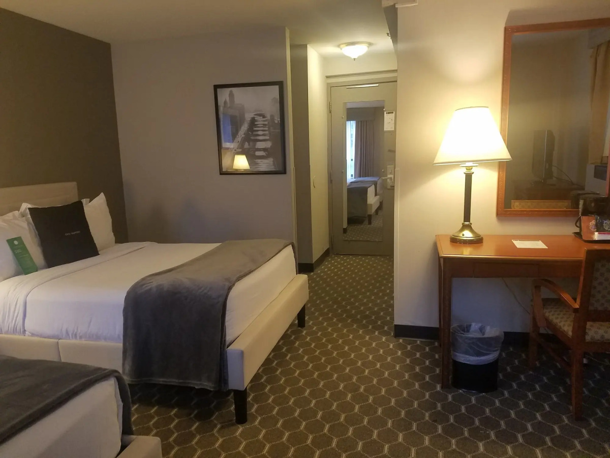 Inn of Chicago Magnificent Mile