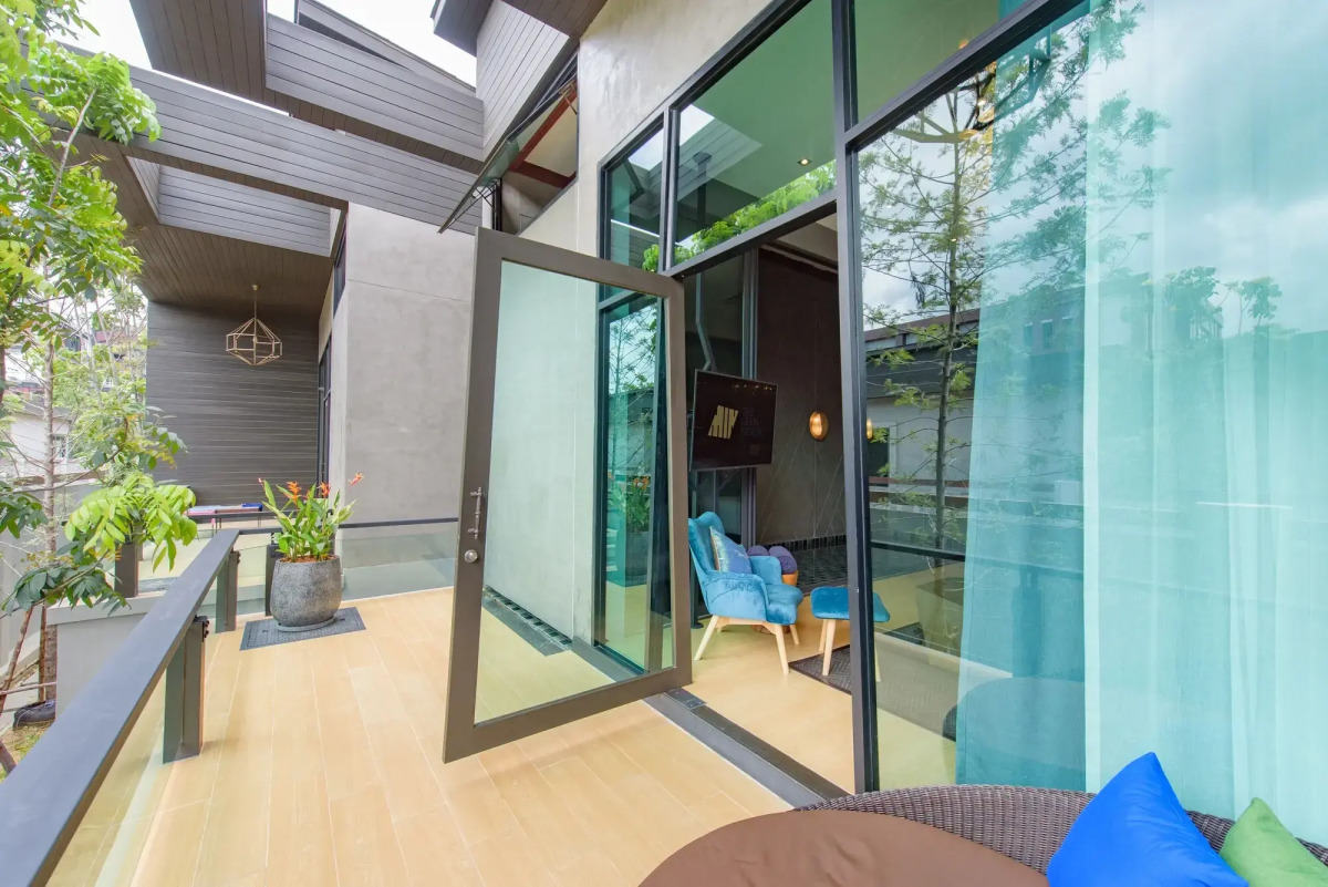 Отель The Gems Mining Pool Villas Pattaya