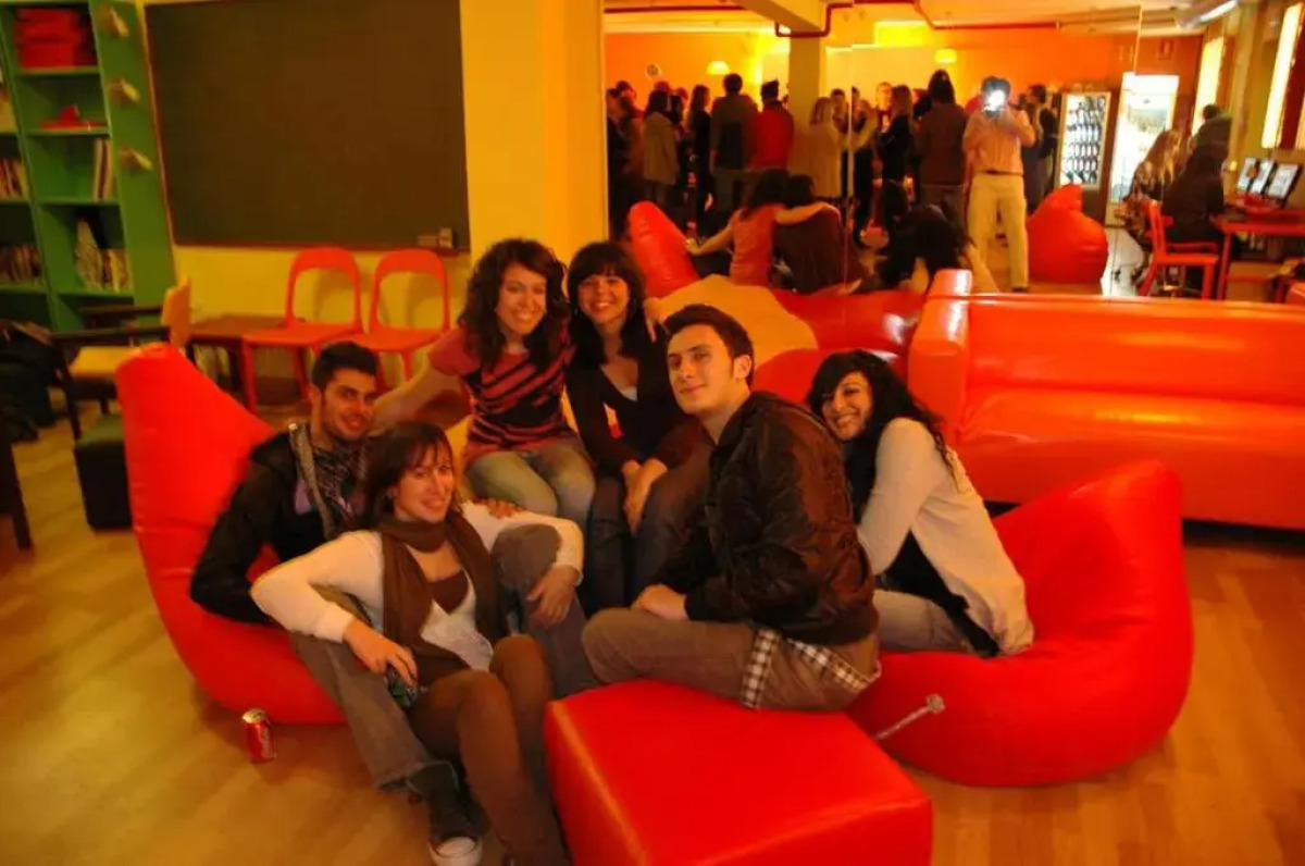 Onefam Les Corts Hostel