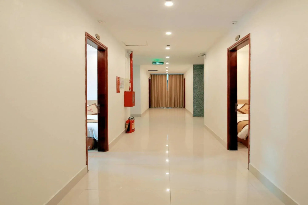 Anova Airport Hotel — Convenient & Friendly