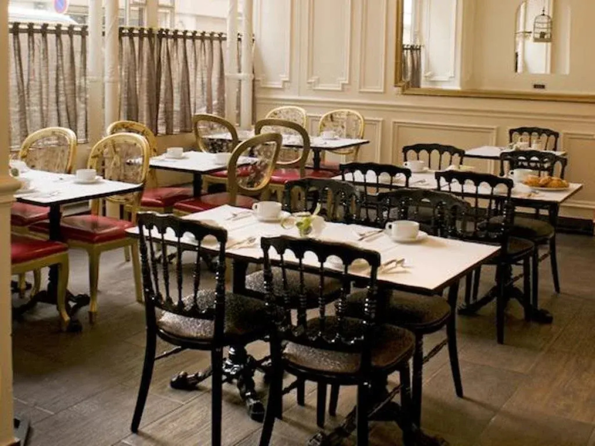 Отель Peyris Opera