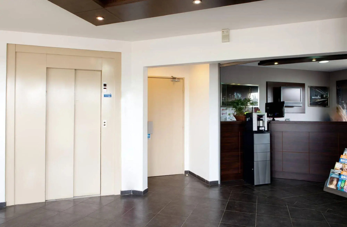 Hôtel Orly Superior