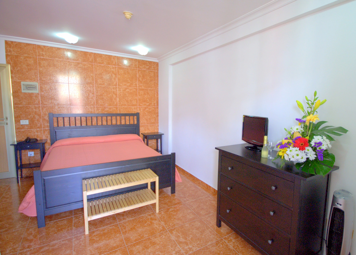 Hotel Adonis Capital