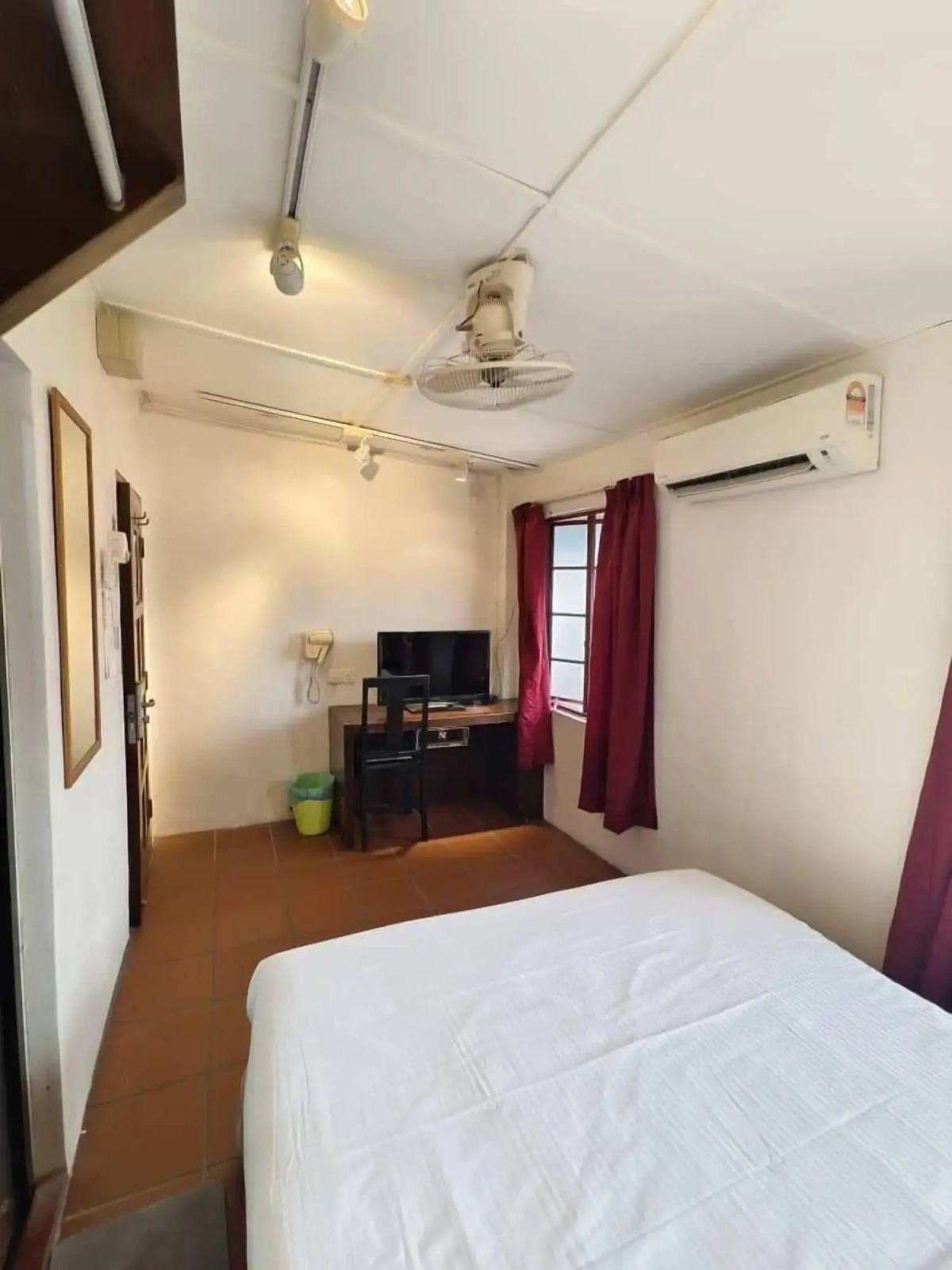 Red Inn Court - Hostel