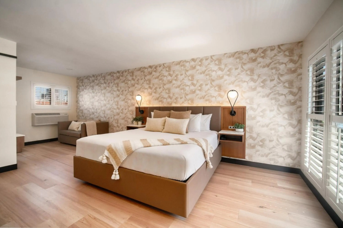 Bevonshire Lodge Motel