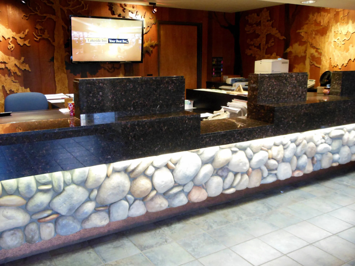 Lakeside Inn and Casino